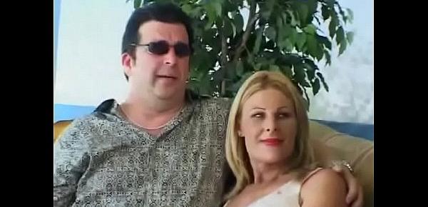 Wives teasing strangers at beach4 Sex Videos
