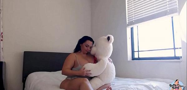 Non-Professional sex irrumation teddybear