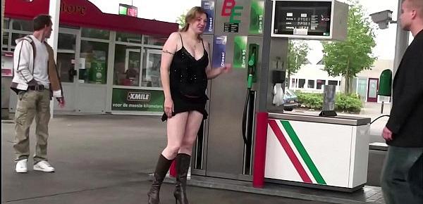 Wife exibe at gas station Sex Videos picture