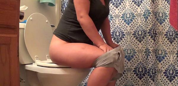 Sexy Girl Pooping in Missionary style