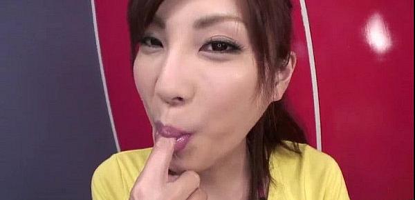 Kana Miura amazing blowjob in steamy manners
