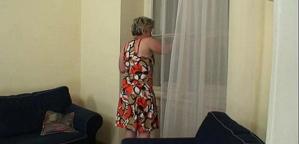 lonely housewife watching maid Adult Pictures